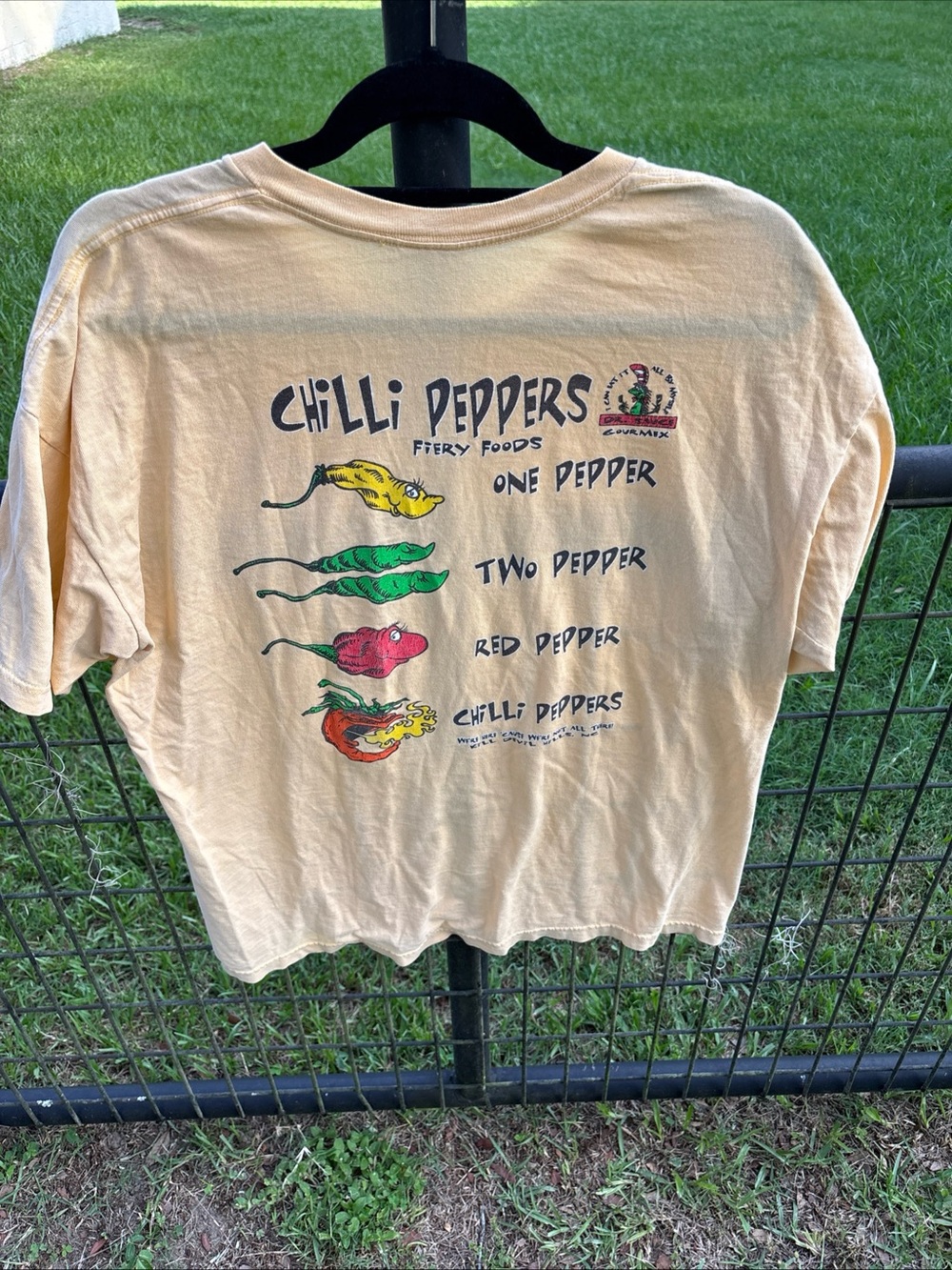 Chilli Peppers Graphic T-Shirt - Pale orange